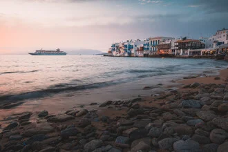 Fotokunst von Christian Becker: ruhige Szene von Little Venice in Mykonos