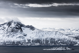 Sebastian Worm, Arctic Mountain