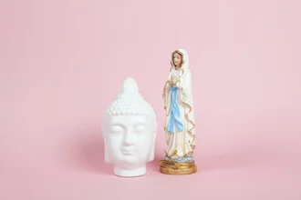 Wandbild von Loulou von Glup: friedlicher Buddha mit sanften Farben