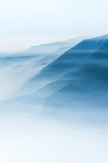 Photo art by Christian Hartmann: dreamy mountain landscape with clouds and soft colors