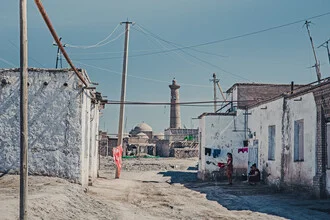 Photo art by Eva Stadler: everyday scene outside the city wall of Khiva