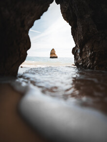 Maximilian Pohler, Rock formation at Praia do Camilo, Lagos - Portugal, Europe)