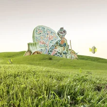 Wandbild von Marko Köppe: surreale Landschaft mit sanften Grüntönen