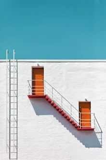Photo by Michael Belhadi: modern entrance door in Helsinki