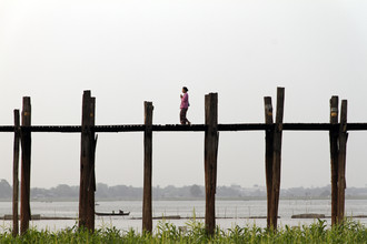 Michael Belhadi, Buddhist Prayer - Myanmar, Asien)