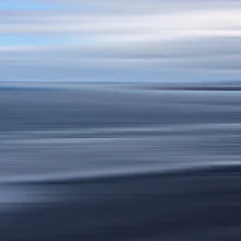 Minimalist photo art by Steffi Louis: calm seascape with soft gray tones