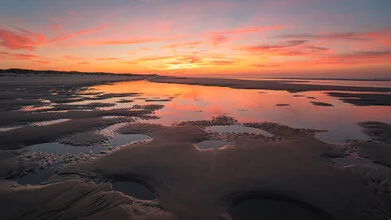 Photo art by Philipp Behncke: serene evening scene with glowing sunset at the North Sea