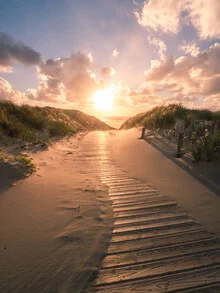 Photo art by Philipp Behncke: path through dunes to the sea under a cloudy sky.