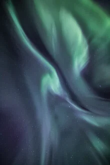 Fotokunst von Sebastian Worm: nächtlicher Himmel mit leuchtenden Polarlichtern