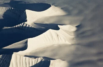 Photo art by Victoria Knobloch: snow-covered landscape in Norway