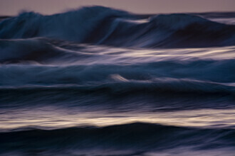 Tal Paz-fridman, The Uniqueness of Waves XXX
