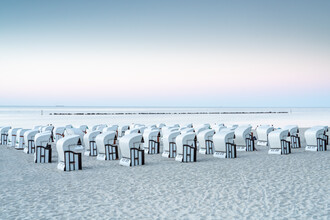 Jan Becke, Beach chairs near the Baltic Sea on Rügen - Germany, Europe)