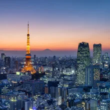 Photo art by Jan Becke: nighttime cityscape of Tokyo with glowing skyscrapers.