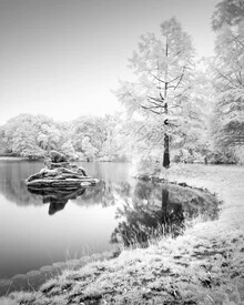 Photo art by Ronny Behnert: statue under the sea, gentle waves and calm atmosphere