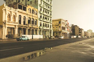 Photo art by Lars Brauer: moody capture of Malecón in Havana