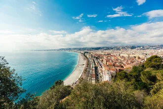 Photo art by Lars Brauer: relaxed beach view of Nice with blue sky