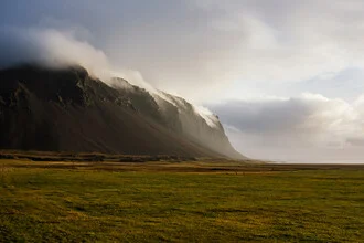 Misty Mountains - fotokunst von Lars Brauer