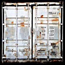 Florian Paulus, container love | weiß