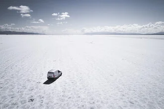 Photo art by Felix Dorn: minimalist landscape with shimmering salt flat