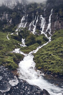 Alex Wesche, Wasserfall in den Alpen
