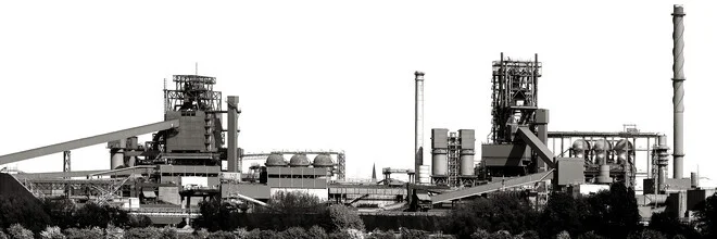 Fotokunst von Oliver Buchmann: Abstrakte Industrieansicht mit Hochöfen