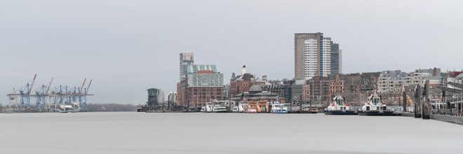 Dennis Wehrmann, Panorama harbour Hamburg - Germany, Europe)