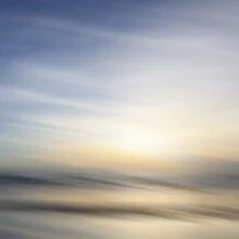 Photo art by Steffi Louis: calm seascape with blurred waves at sunset
