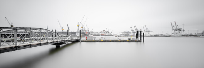 Dennis Wehrmann, Hamburg Harbour View (Germany, Europe)