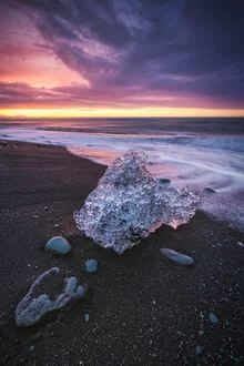 Photo art by Jean Claude Castor: glacier lagoon with ice chunks on the beach